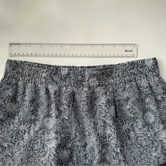 LOFT Floral Mini Skirt with Pockets - Picture 7 of 9